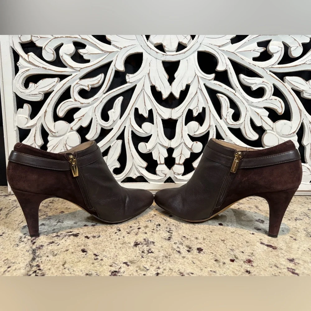 Vince Camuto Vanna Leather & Suede Ankle Boot Size 9 Coffee Bean